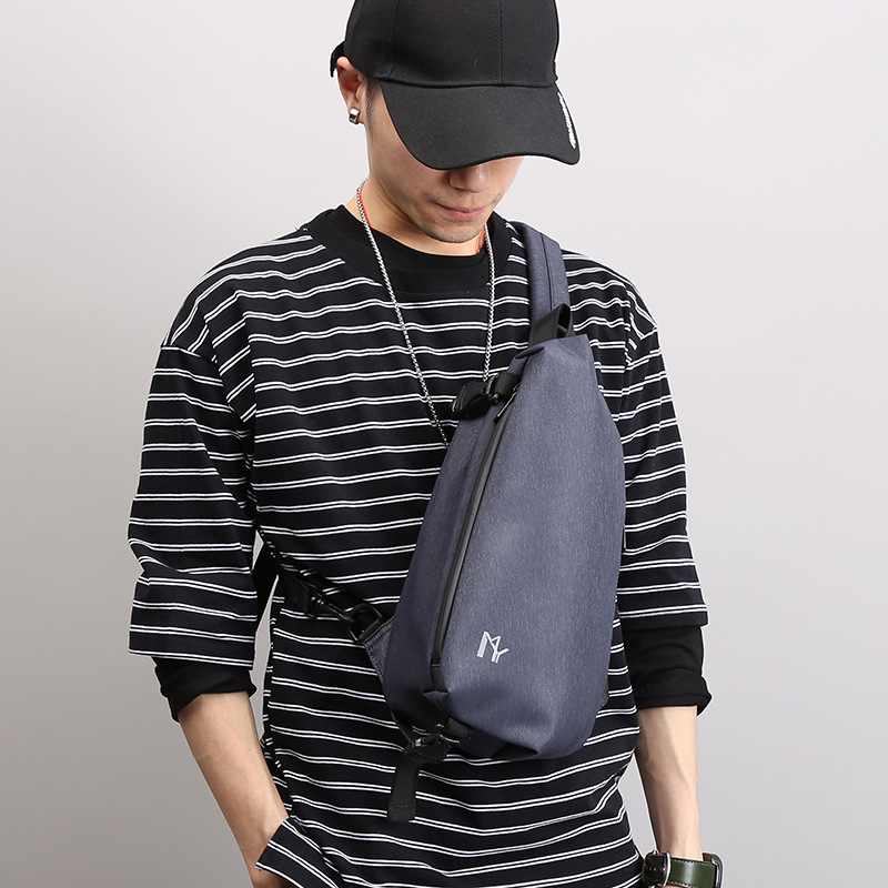 Men's Messenger Sports Chest