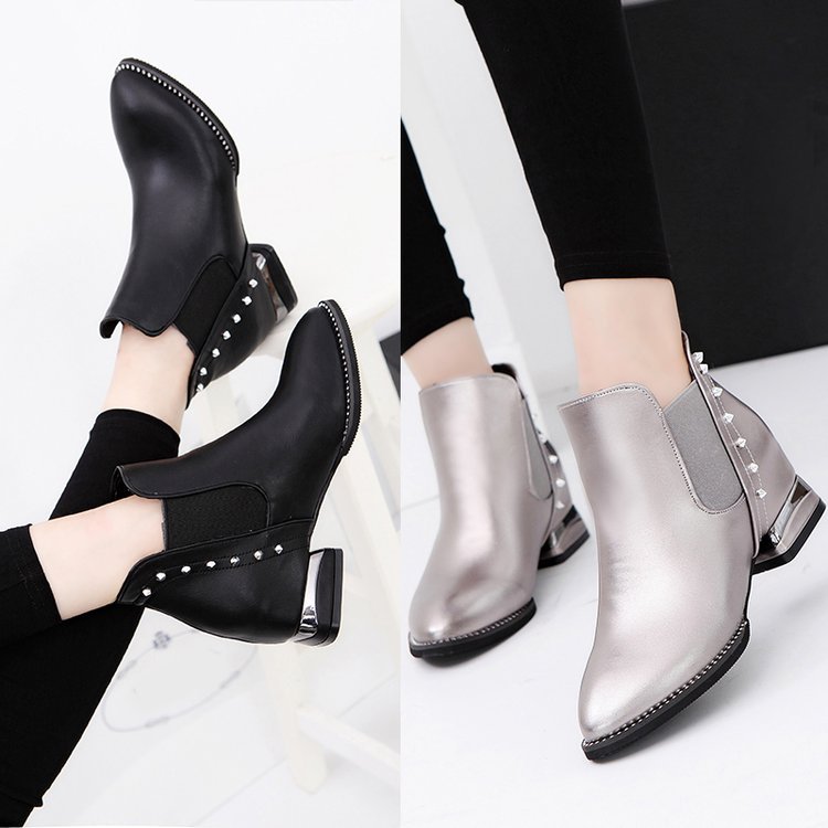 Vintage mid-tube booties