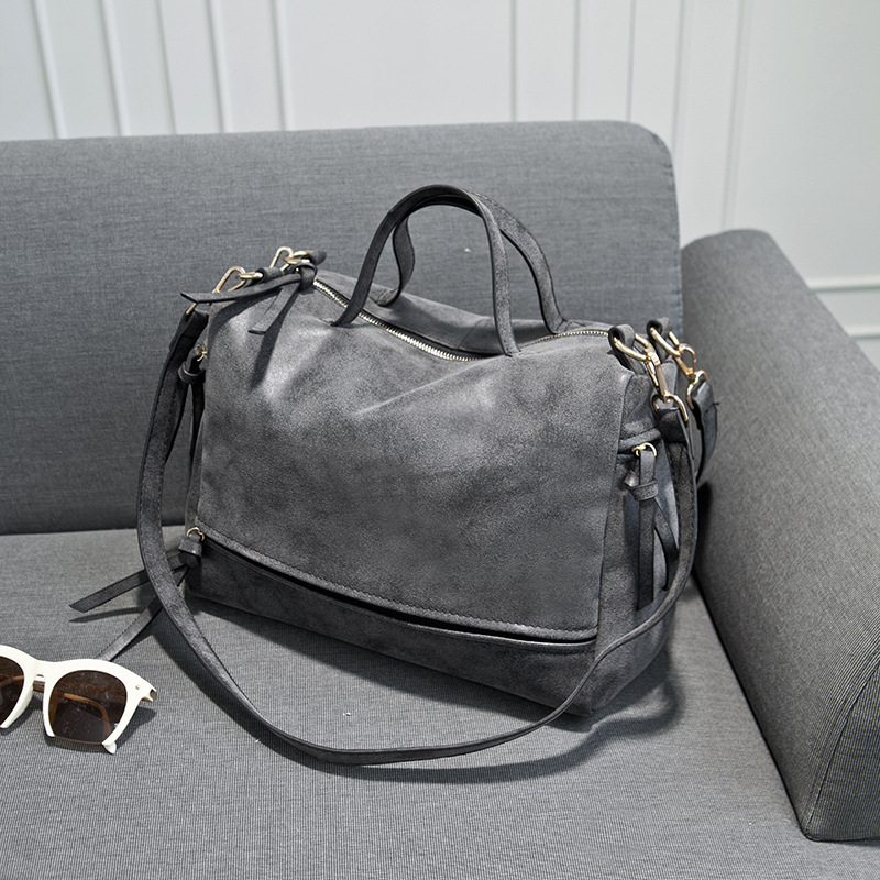 2021 female fashion handbags wholesale bag retro matte leather bag bag locomotive bags bag