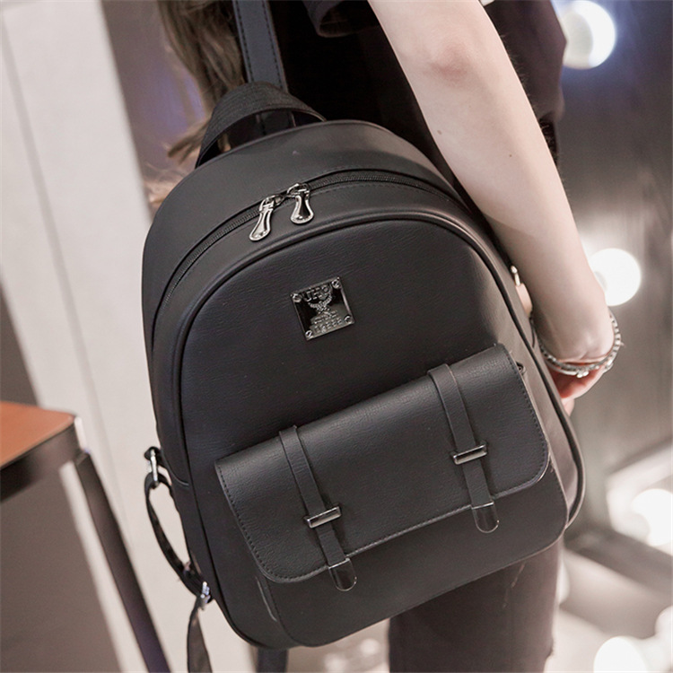 Backpack backpack 2021 female Korean version of the new summer leisure school all-match simple fashion bag bag tide wind