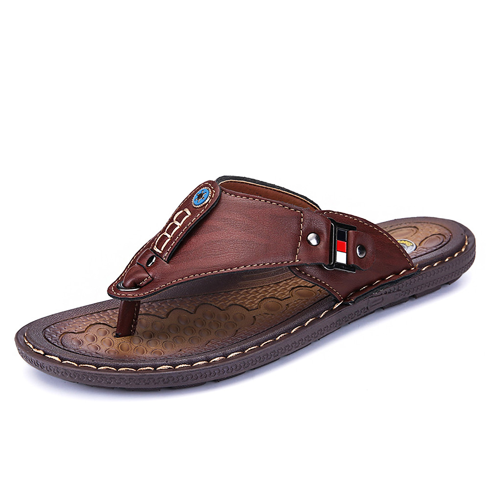 Casual shoes made of leather slippers