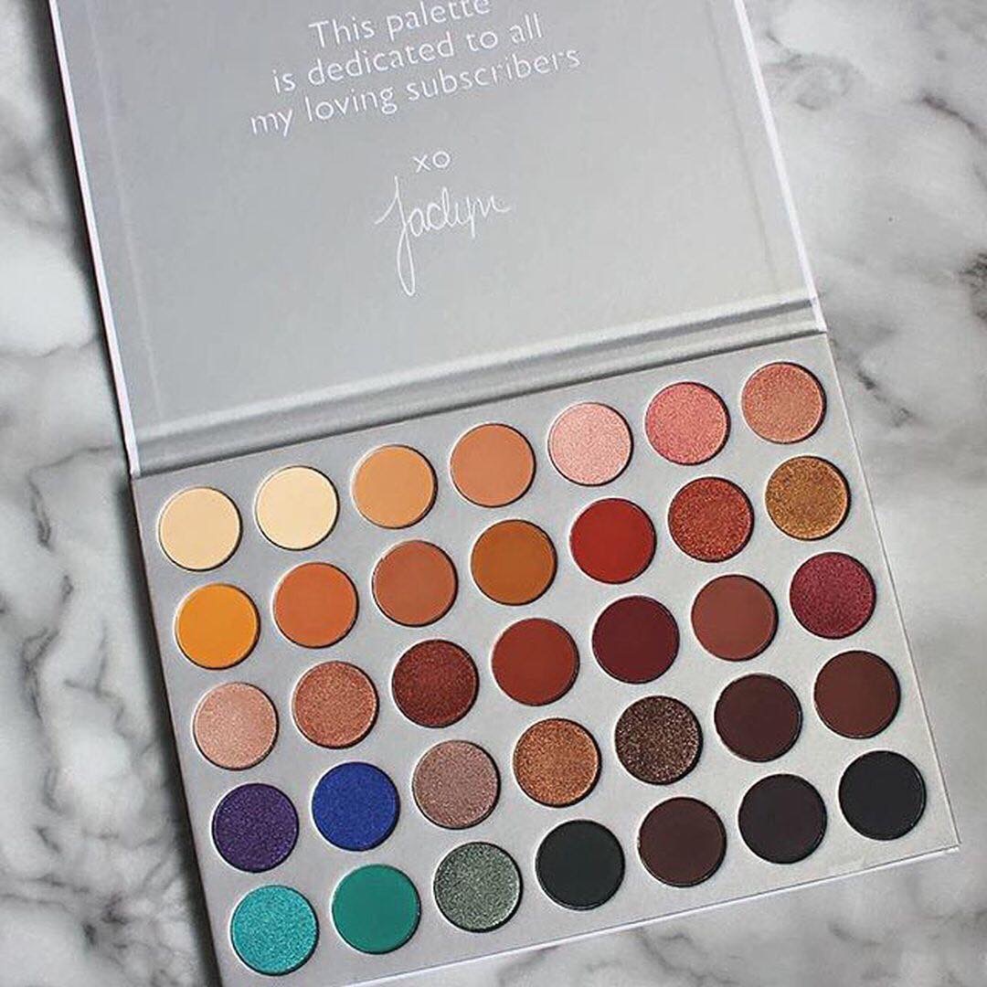 35 color pearl eye shadow makeup tray