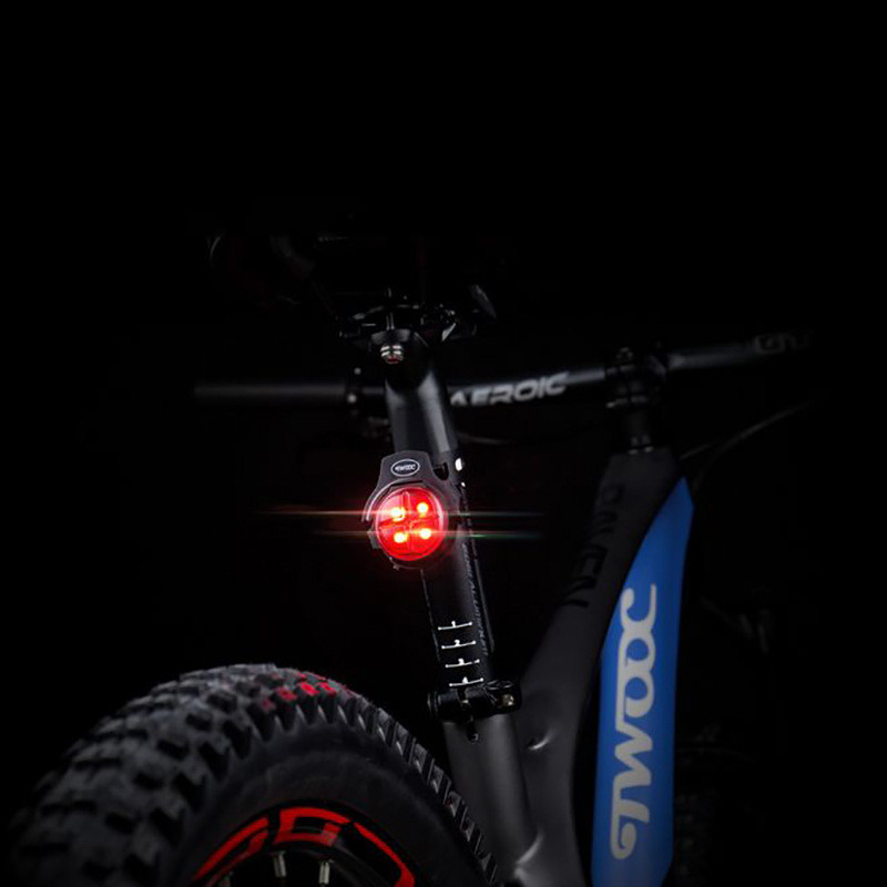 Intelligent induction bicycle taillight