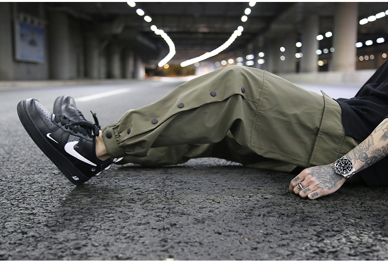Loose beamed sweatpants