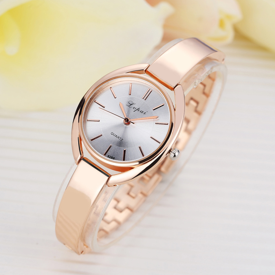 18 5000   Ladies Korean Version Of Fashion Watch Steel Band With Diamond High-end Watch