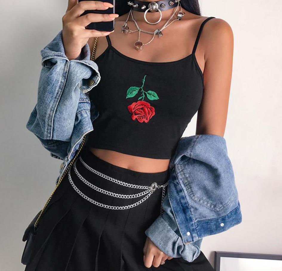 Rose embroidered short cropped navel slim vest