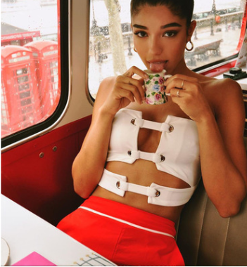 One-word collar tube top vest