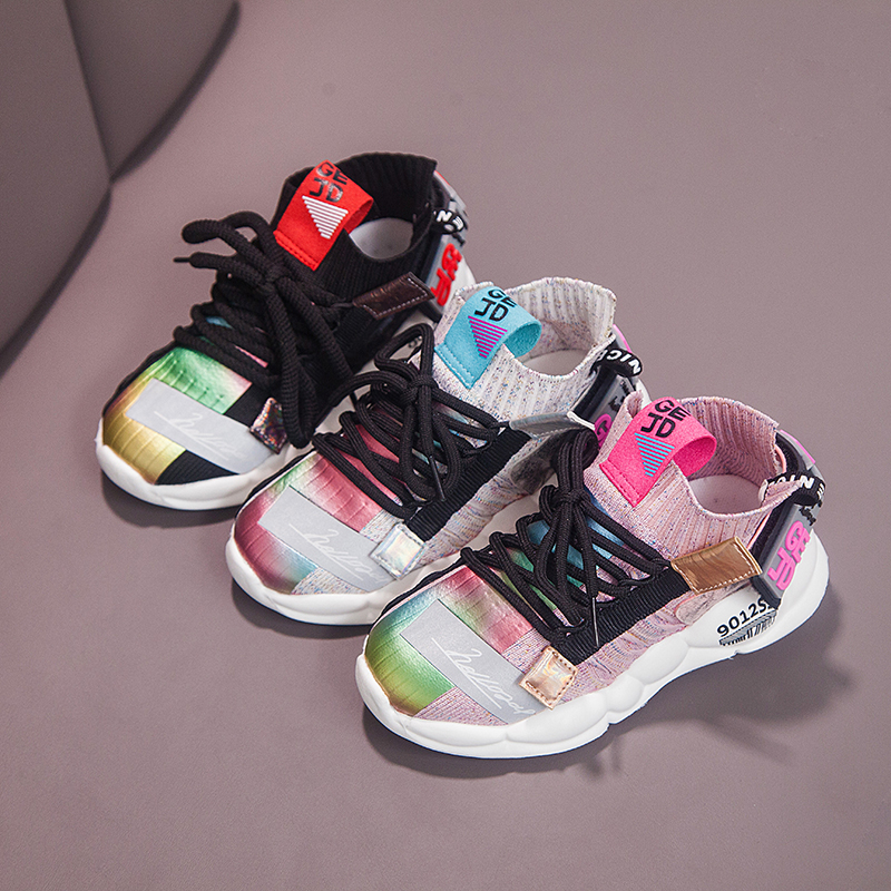 Cool children's sports shoes