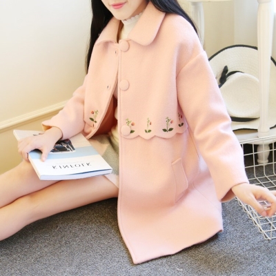 Student embroidered woolen coat