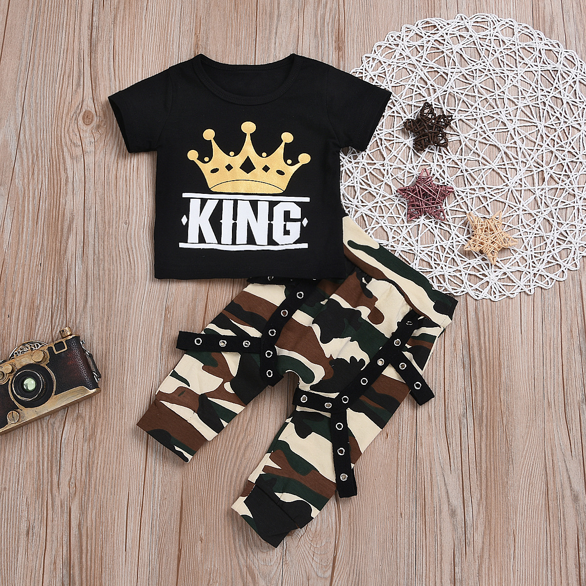 Short sleeve camouflage suit