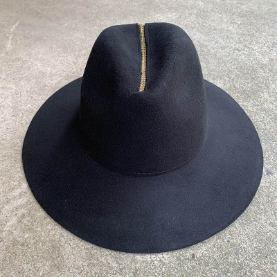 Autumn and winter black wide brim woolen hat