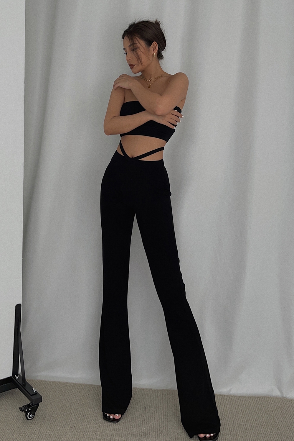 Self-made V-waist Hollow High Elastic Draping Threaded Micro Trousers