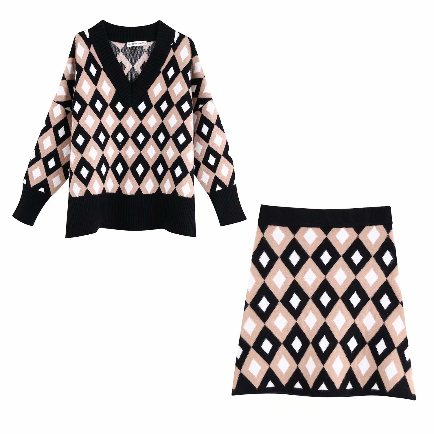 Diamond pattern jacquard sweater