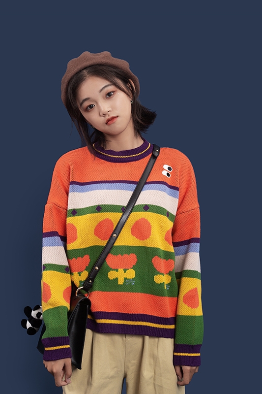 Sun flower color matching pullover sweater
