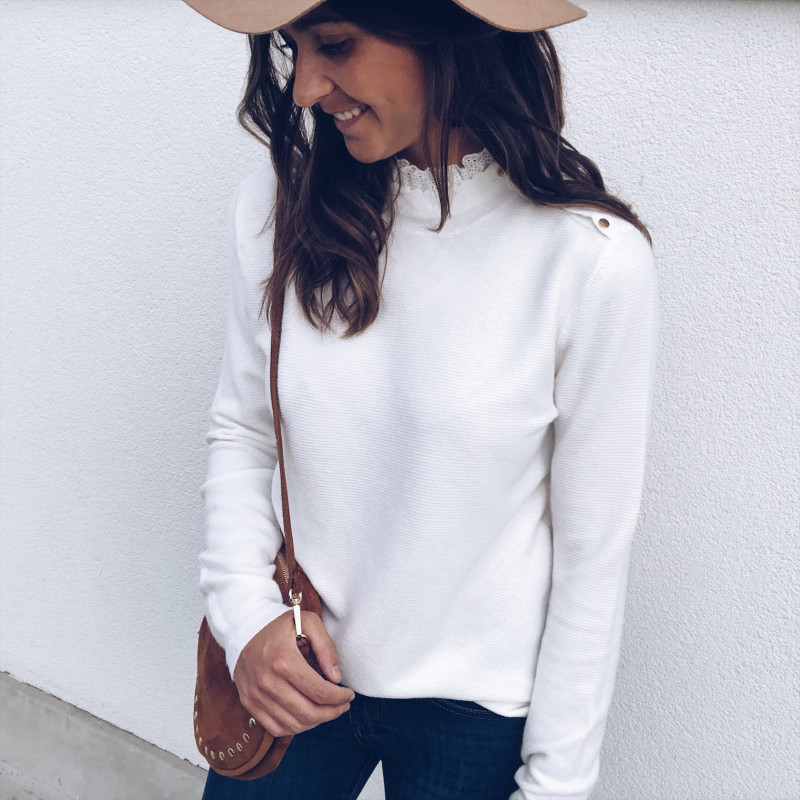Sexy lace round neck shoulder buckle design top