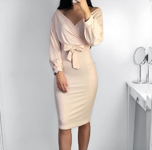 Deep V strapless hip dress