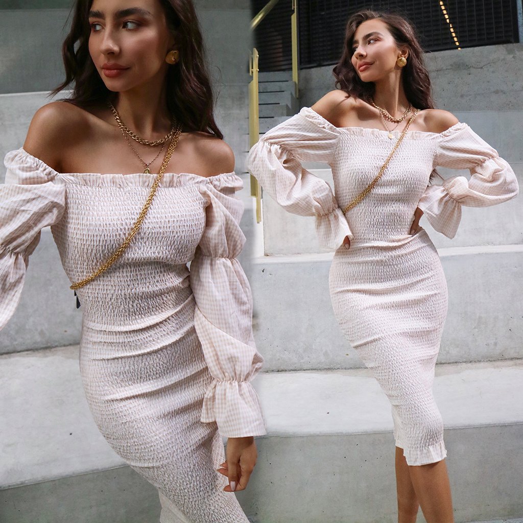 One-shoulder long-sleeved dress