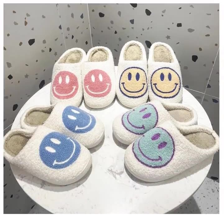 Kawaii Design Smiling Face Slippers, Warm Slip On Soft Plush Cozy Shoes, Women's Indoor Home Slippers