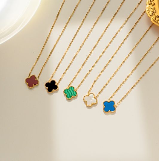 Titanium steel rose non fading rose gold silver tricolor clover necklace