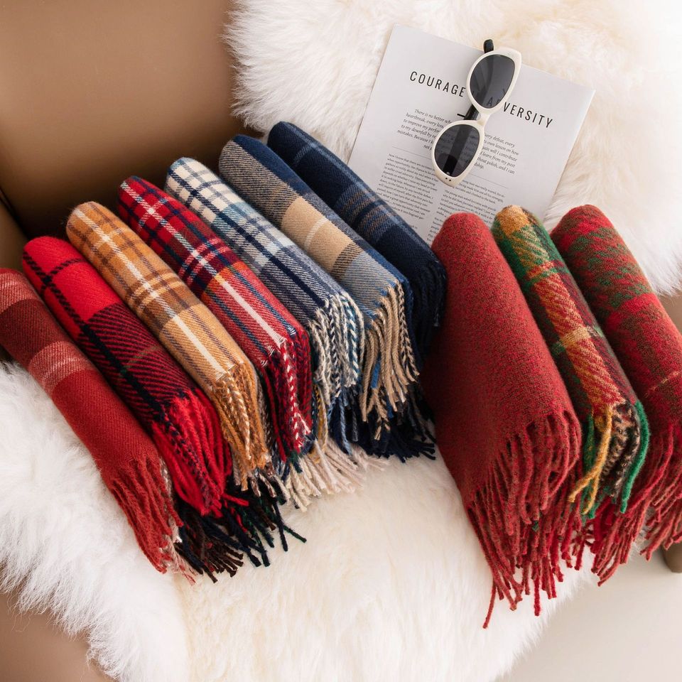 Autumn and Winter Christmas Plaid Scarf for Women Warm Imitation Cashmere Tassel Women's Christmas Scarf Shawl
