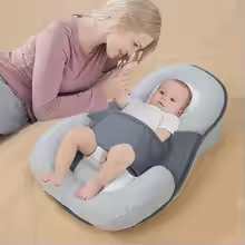 Oreiller de coin anti-crachat pour bébé, conception de négociation à 15 °, allaitement au lait, anti-roulis, soutien au reflux infantile, oreiller de couchage de village