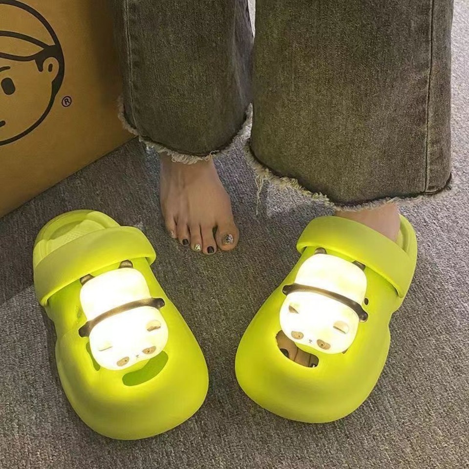 Cartoon Luminous Slippers Women Lighted 3D Animal Panda Thick Soled Slippers Platform Thick Outer Wear Shoes Indoor Outdoor