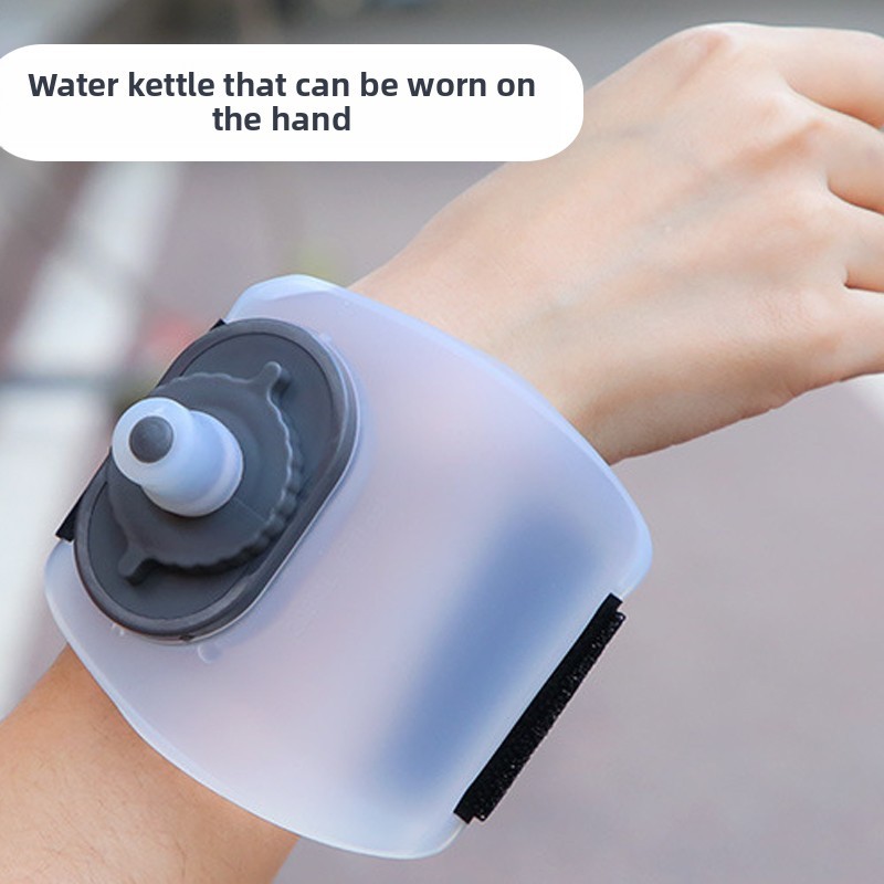Wrist-Mounted Collapsible Silicone Water Bottle - 500ml Portable Hydration Pack for Running/Cycling/Hiking (BPA-Free/Leakproof)
