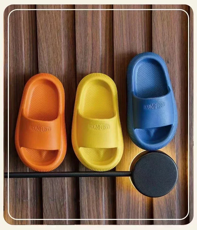 Mjuk badrumstoffel för barn 2–8 år med anti slip-sula